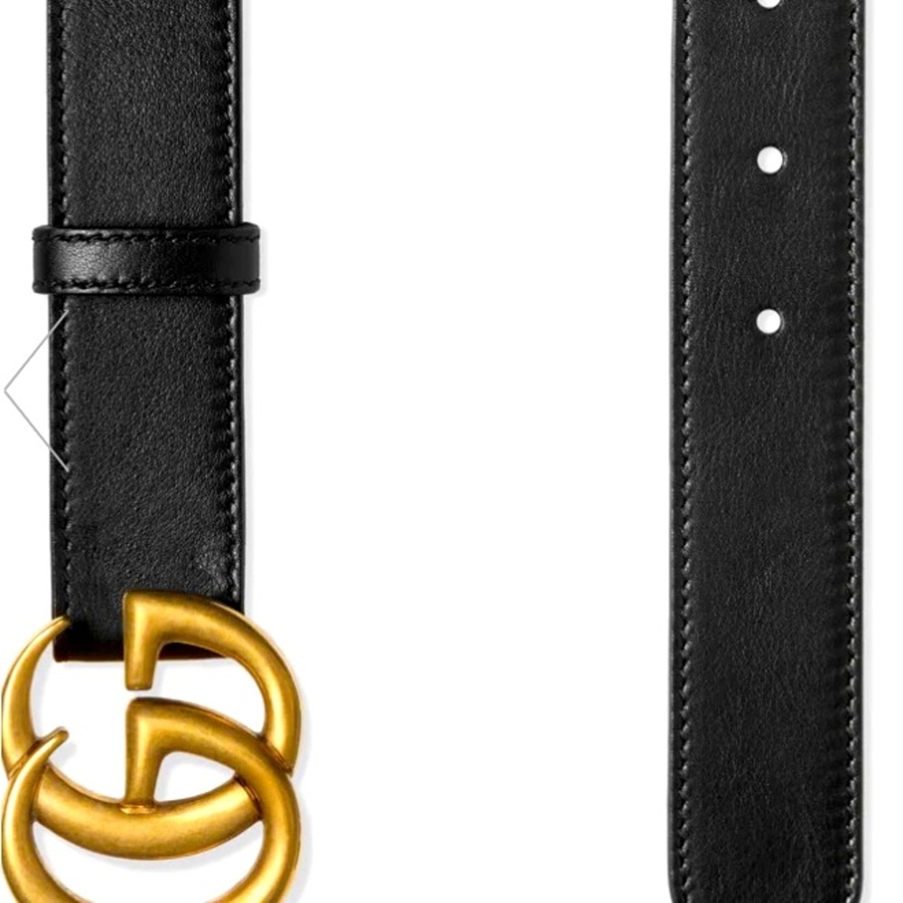 Men’s black leather double G buckle Gucci belt.